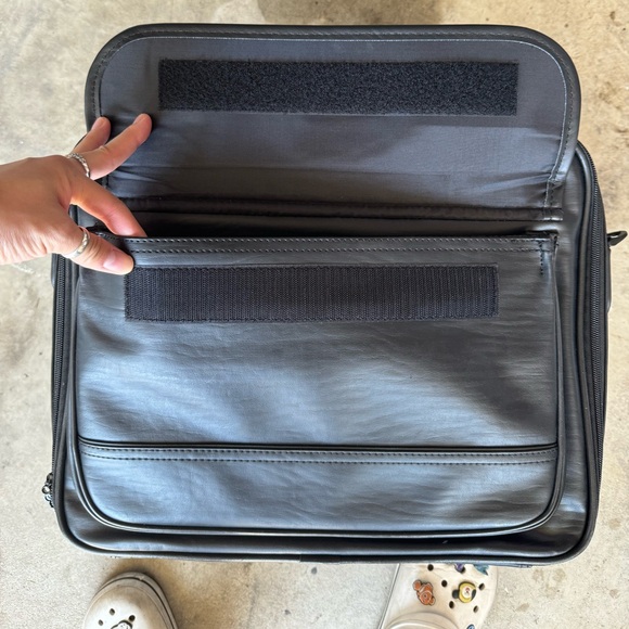 COPY - ProHT Sturdy feaux Leather Laptop/Briefcase - Picture 10 of 10